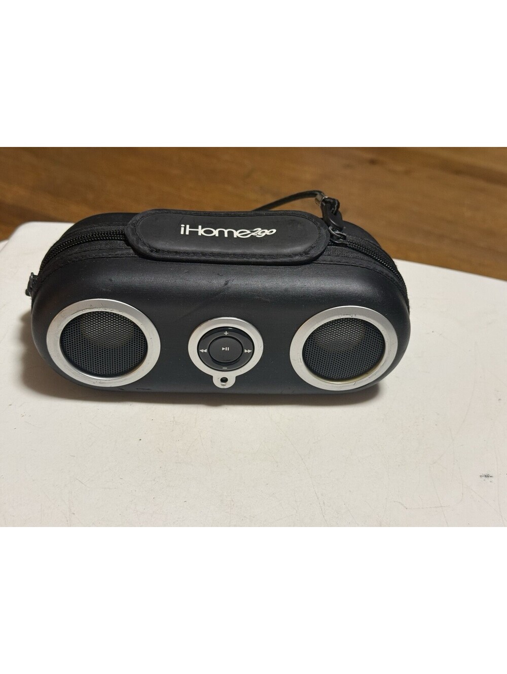 IHome290 the portable system Model: iH19B for your ipod.